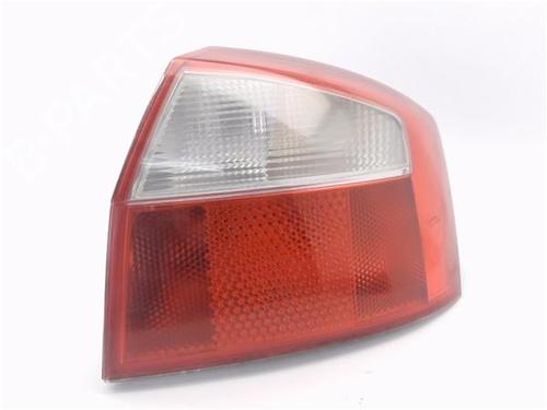 Højre baglygte AUDI A4 B6 (8E2) 1.9 TDI (130 hp) 30981074