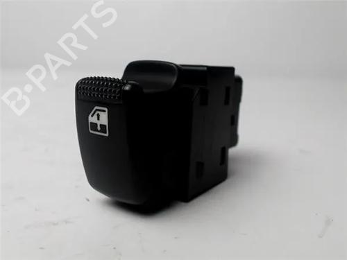 Used Switch KIA SORENTO I (JC) [2002-2011]  12530241