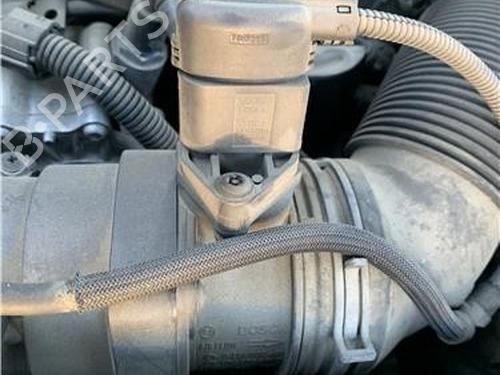 Mass air flow sensor VW GOLF V (1K1) | BP32389066M95