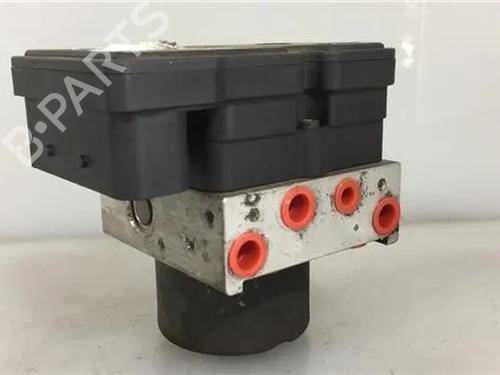 Used ABS pump FORD FOCUS II (DA_, HCP, DP) 1.6 TDCi (109 hp) 9696584