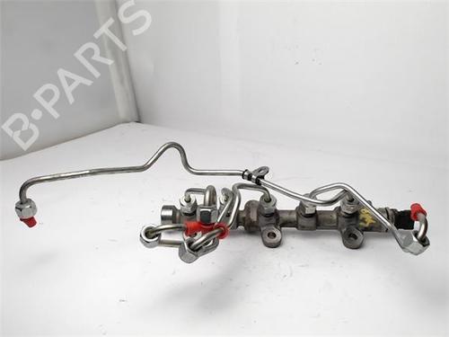 Used Injection rail RENAULT TRAFIC II Bus (JL) [2001-2025]  12141006