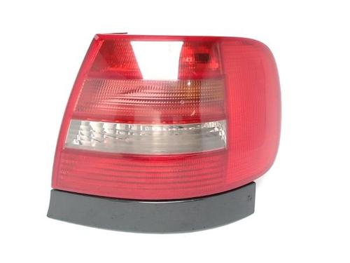 Højre baglygte AUDI A4 B5 (8D2) [1994-2001]  13051786