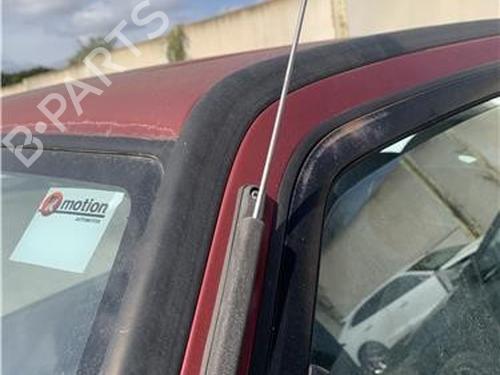 Used Antenna/Base SUZUKI VITARA (ET, TA, TD) [1988-2002]  25845425