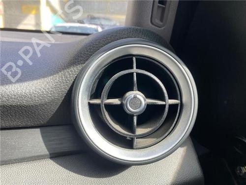 other-alfa-romeo-giulia-952_-20-952aba25b-2015-19149283 main image