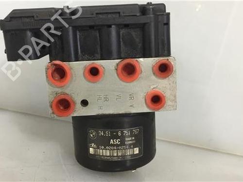 Used ABS pump BMW 3 (E46) 320 d (136 hp) 9635410