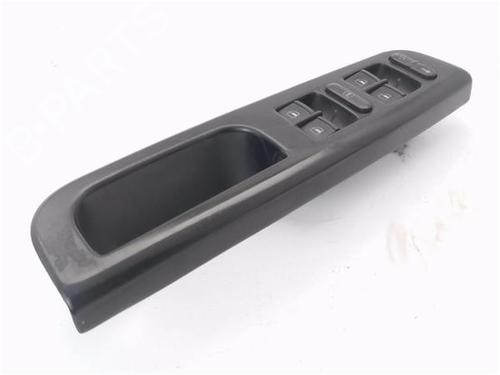 Venstre fortil elrude kontakt VW PASSAT B5.5 (3B3) 1.9 TDI (130 hp) 29431486