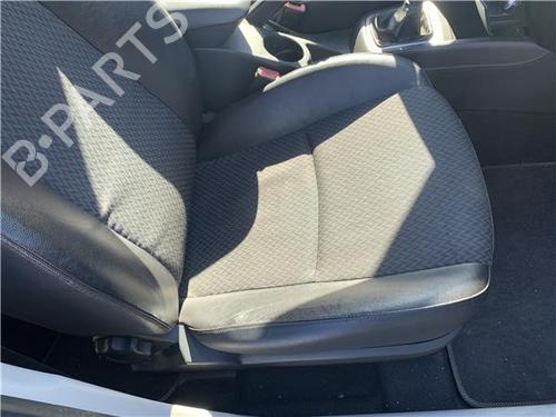 Used Right front seat KIA CEE'D SW (ED) 2.0 (143 hp) 32417577