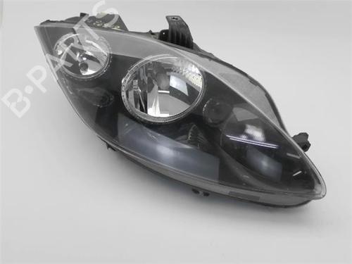 Used Right headlight SEAT LEON (1P1) 1.6 TDI (105 hp) 28025522