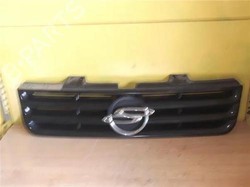 Used Grille SSANGYONG MUSSO (FJ) 2.9 D (99 hp) 12120711