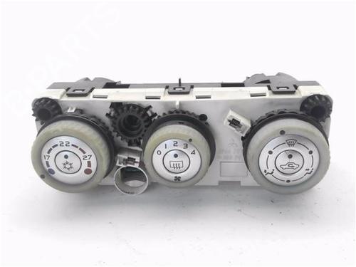Used Climate control Climate control MITSUBISHI COLT VI (Z3_A, Z2_A) 1.5 DI-D (Z39A) (95 hp) 36040557 36040557