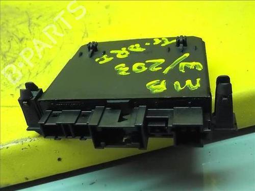 Used Electronic module MERCEDES-BENZ C-CLASS (W203) C 180 Kompressor (203.046) (143 hp) 13643476