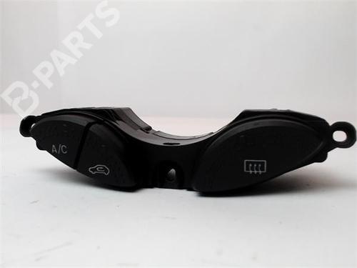 AC Styreenhet / Manøvreringsenhet FORD FOCUS I (DAW, DBW) [1998-2009]  11255752