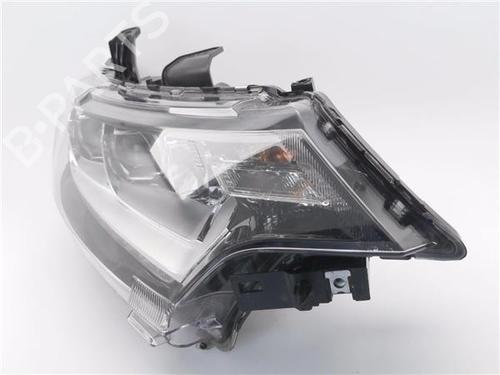 Used Right headlight Right headlight MITSUBISHI OUTLANDER III (GG_W, GF_W, ZJ, ZL, ZK) Plug-in Hybrid (GG2W) (200 hp) 29135207 29135207