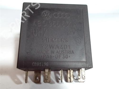 Used Fuse box SKODA OCTAVIA I (1U2) 1.9 TDI (110 hp) 13055870