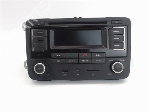 Used Radio VW POLO V (6R1, 6C1) 1.2 TSI 16V (90 hp) 15880184