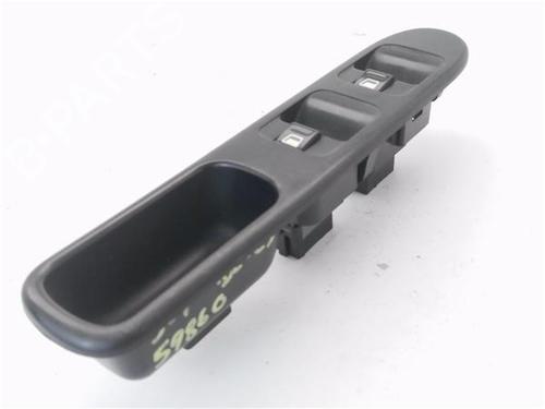 Venstre fortil elrude kontakt PEUGEOT 307 (3A/C) 2.0 HDi 90 (90 hp) 31206893