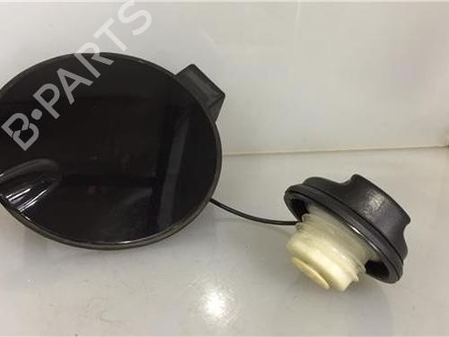 Używane Klapa wlewu paliwa OPEL CORSA D (S07) 1.2 (L08, L68) (80 hp) 9685393
