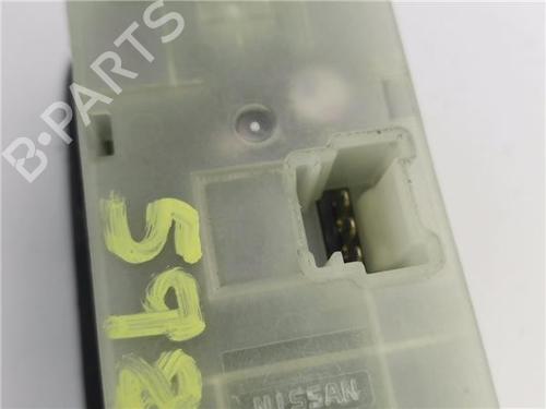 Left front window switch NISSAN QASHQAI I (J10, NJ10) 2.0 All-wheel Drive | BP32043869I27 