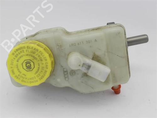 Brake master cylinder VW POLO V (6R1, 6C1) 1.4 (6R1) | BP22132841M77 
