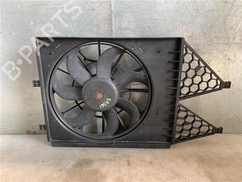 Used Radiator fan Radiator fan SEAT IBIZA IV (6J5, 6P1) [2008-2017] 33220395 33220395