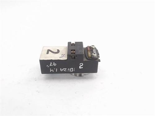 Used Fuse box SEAT IBIZA II (6K1) [1993-2002]  13050584