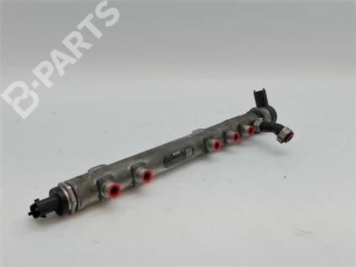 Used Injection rail Injection rail OPEL CORSA D (S07) [2006-2015] 10923063 10923063