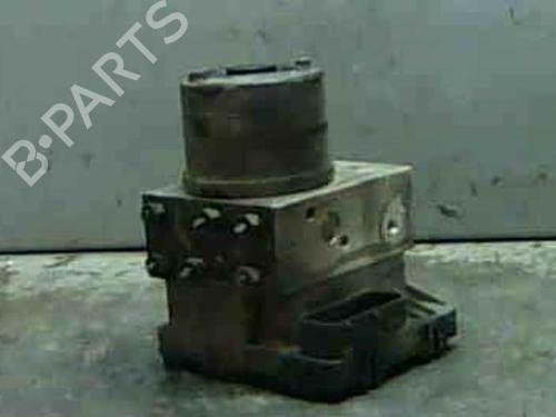 Used ABS pump HYUNDAI SANTA FÉ I (SM) 2.0 CRDi (113 hp) 12104274