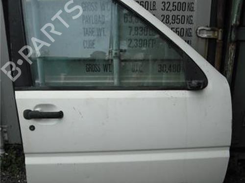Used Right front door NISSAN TERRANO II (R20) 2.7 TD 4WD (101 hp) 11362584