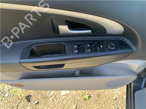 Used Left front window switch KIA CEE'D SW (ED) 2.0 (143 hp) 30412317