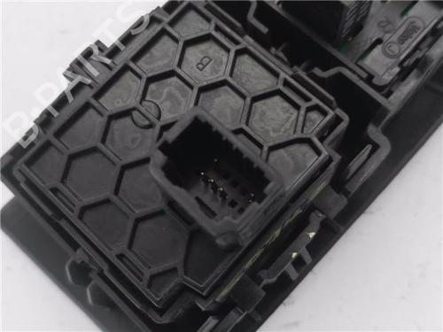 Switch RENAULT GRAND SCÉNIC III (JZ0/1_) 1.5 dCi (JZ0B, JZ07) | BP31575143I30 