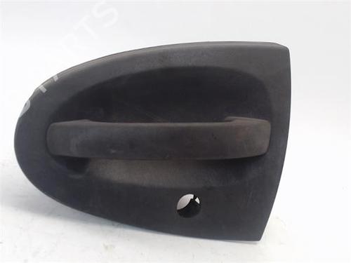 Używane Klamka zewnętrzna drzwi przednich prawych SMART FORTWO Coupe (451) [2007-2025]  25007318