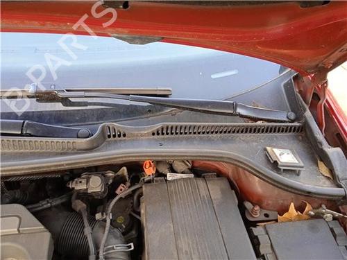 Front windshield wiper arm VW GOLF VI (5K1)  | BP32417353C143 