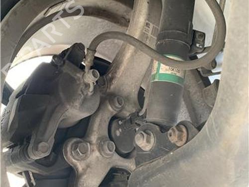 Left front steering knuckle LEXUS IS II (_E2_) 220d (ALE20) | BP32417265M25