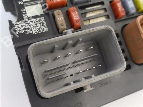 Fuse box CITROËN C4 Grand Picasso I (UA_) 1.6 HDi | BP27347186E1 