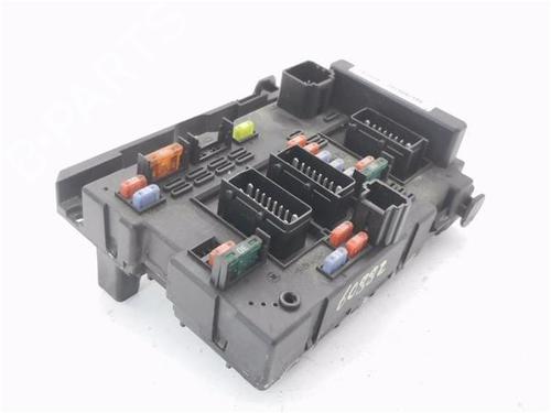 fuse-box-peugeot-206-cc-2d-2000-2001-2002-2003-2004-2005-2006-2007-2008-31860214 main image
