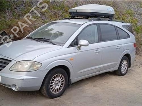 Used Water radiator SSANGYONG RODIUS I 2.7 Xdi (165 hp) 32419666