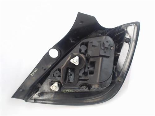 Right taillight OPEL ASTRA H (A04) 1.9 CDTI 16V (L48) | BP17319836C35 