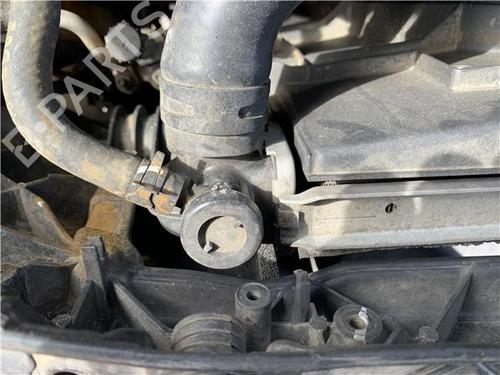 Used Water radiator Water radiator KIA SPORTAGE II (JE_, KM_) 2.0 CRDi 4WD (140 hp) 33729547 33729547