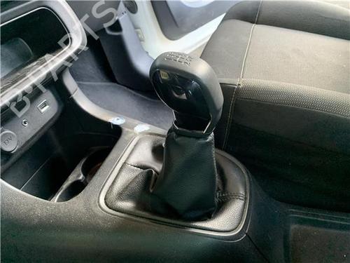 Used Gear lever Gear lever CITROËN C3 III (SX) 1.2 VTi 82 (82 hp) 33288050 33288050