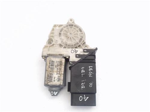 Portierruitmotor linksvoor SEAT LEON (1M1)  | BP13521608E21 
