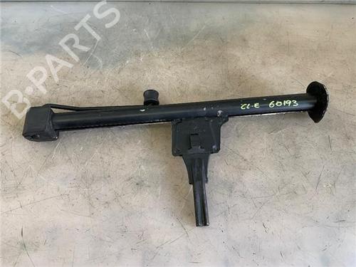 Used Jack Kit MERCEDES-BENZ E-CLASS T-Model (S124) E 300 T Turbo-D (124.193) (147 hp) 29134861