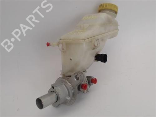 Used Brake master cylinder FIAT GRANDE PUNTO (199_) 1.2 (69 hp) 18332519