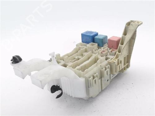 Fuse box TOYOTA YARIS (_P9_) | BP25007261E1