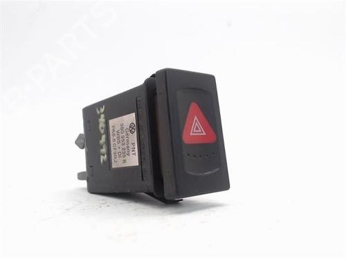 Bouton de warning VW PASSAT B5.5 (3B3) 1.6 | BP15355543I22 