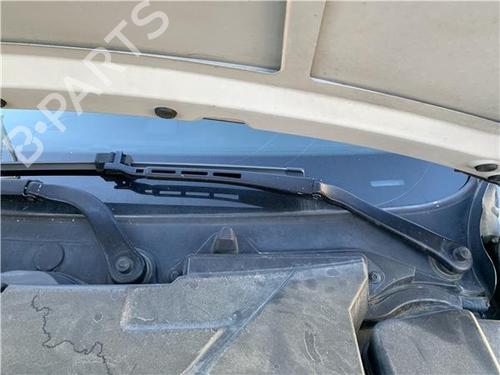 Front windshield wiper arm BMW 3 (E90) 330 d | BP32418679C143