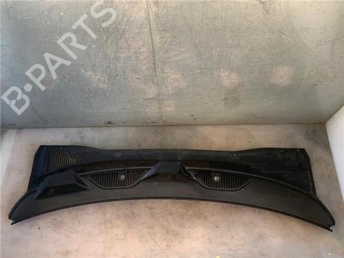 Griglia sotto parabrezza JEEP CHEROKEE (KJ) [2001-2008]  31990694