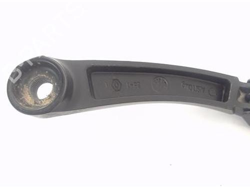 Front windshield wiper arm DACIA DOKKER Box Body/MPV 1.5 dCi 75 / Blue dCi 75 (FEJW, FEAH) | BP30182974C143