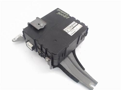 Used Electronic module LEXUS RX (_U3_) 400h (MHU38_) (211 hp) 16418247