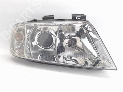 Faro derecho AUDI A6 C5 Avant (4B5) 2.8 quattro (193 hp) 16918245