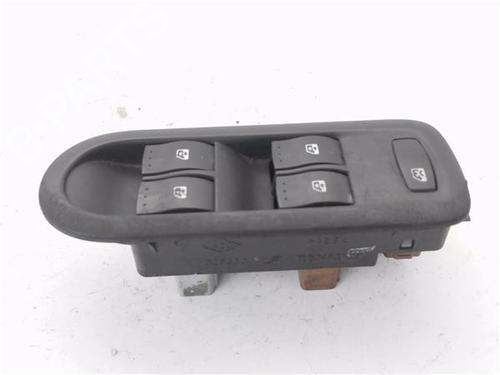 Left front window switch RENAULT MEGANE II Estate (KM0/1_) 1.5 dCi (KM02, KM13) | BP28022189I27 